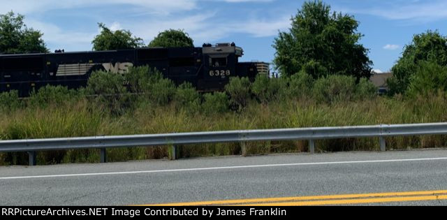 NS mixed freight bay Tasker siding in Bear